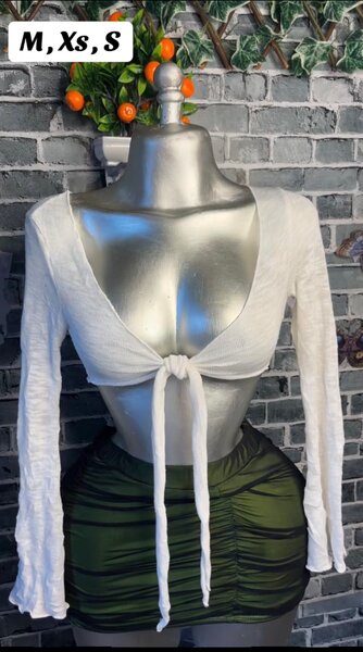 Top court noué blanc