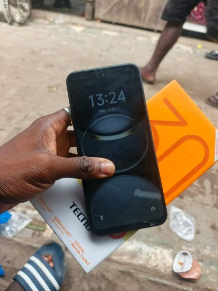 Smartphone Tecno moderne
