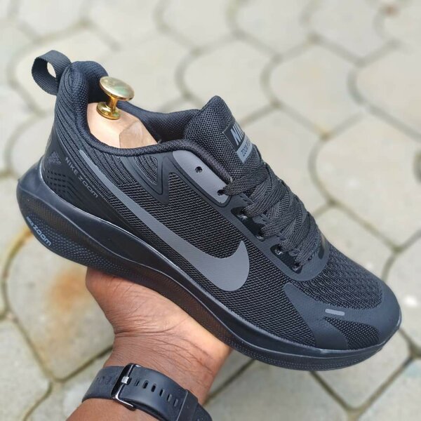 Chaussures de Sport Nike Zoom