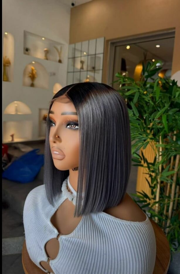 Perruque carrée lisse élégante