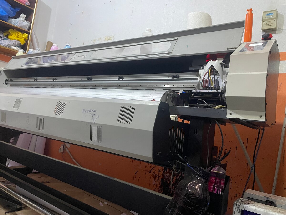 Imprimante à étiquettes industrielle