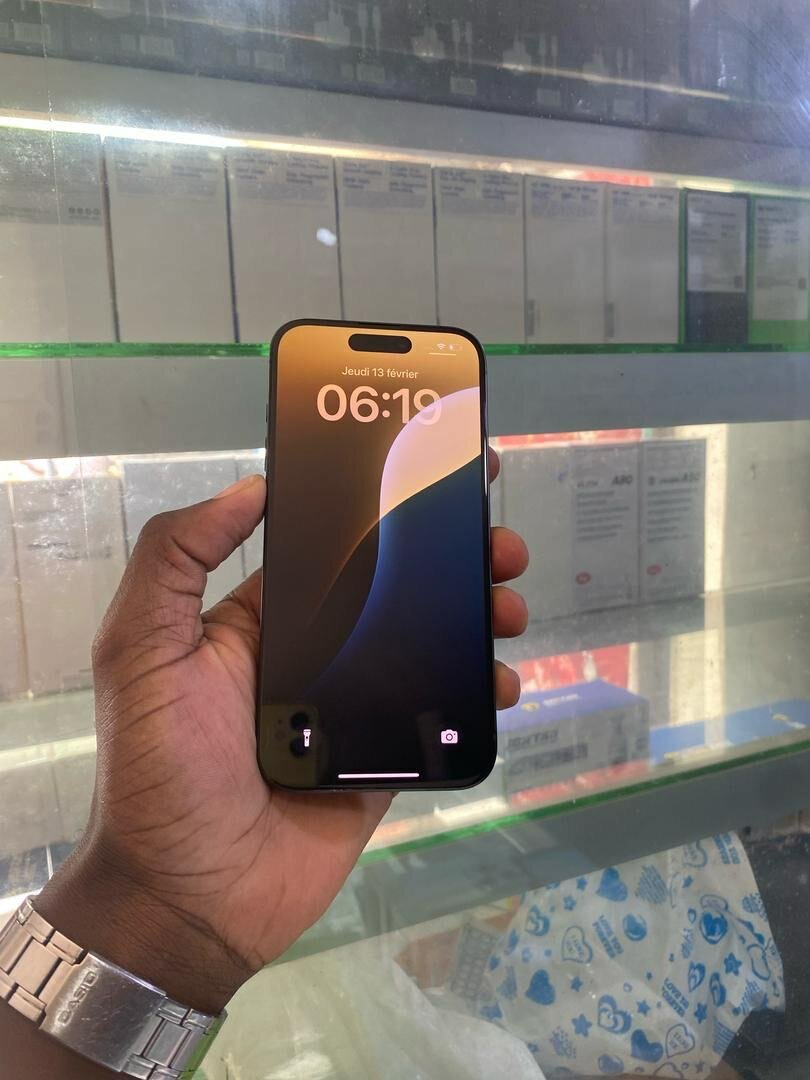 iPhone 15 Pro (256go) Dual SIM