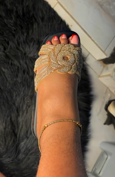 Sandales à strass élégantes