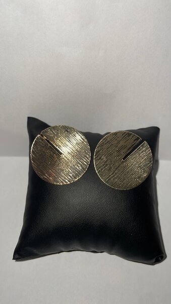 Boucles d'oreilles rondes texturées