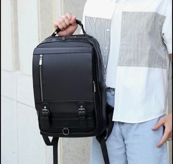 Sac à dos en cuir élégant