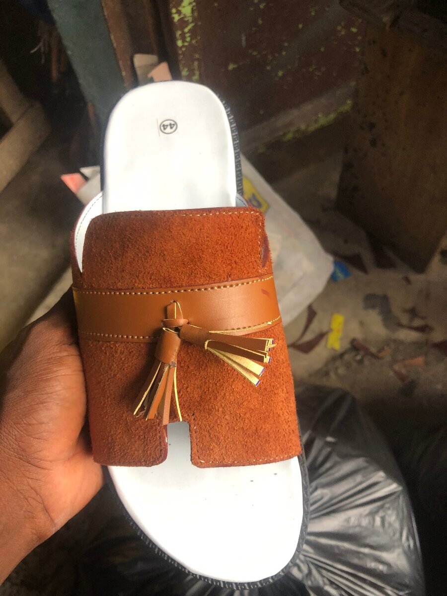 Sandale en cuir homme