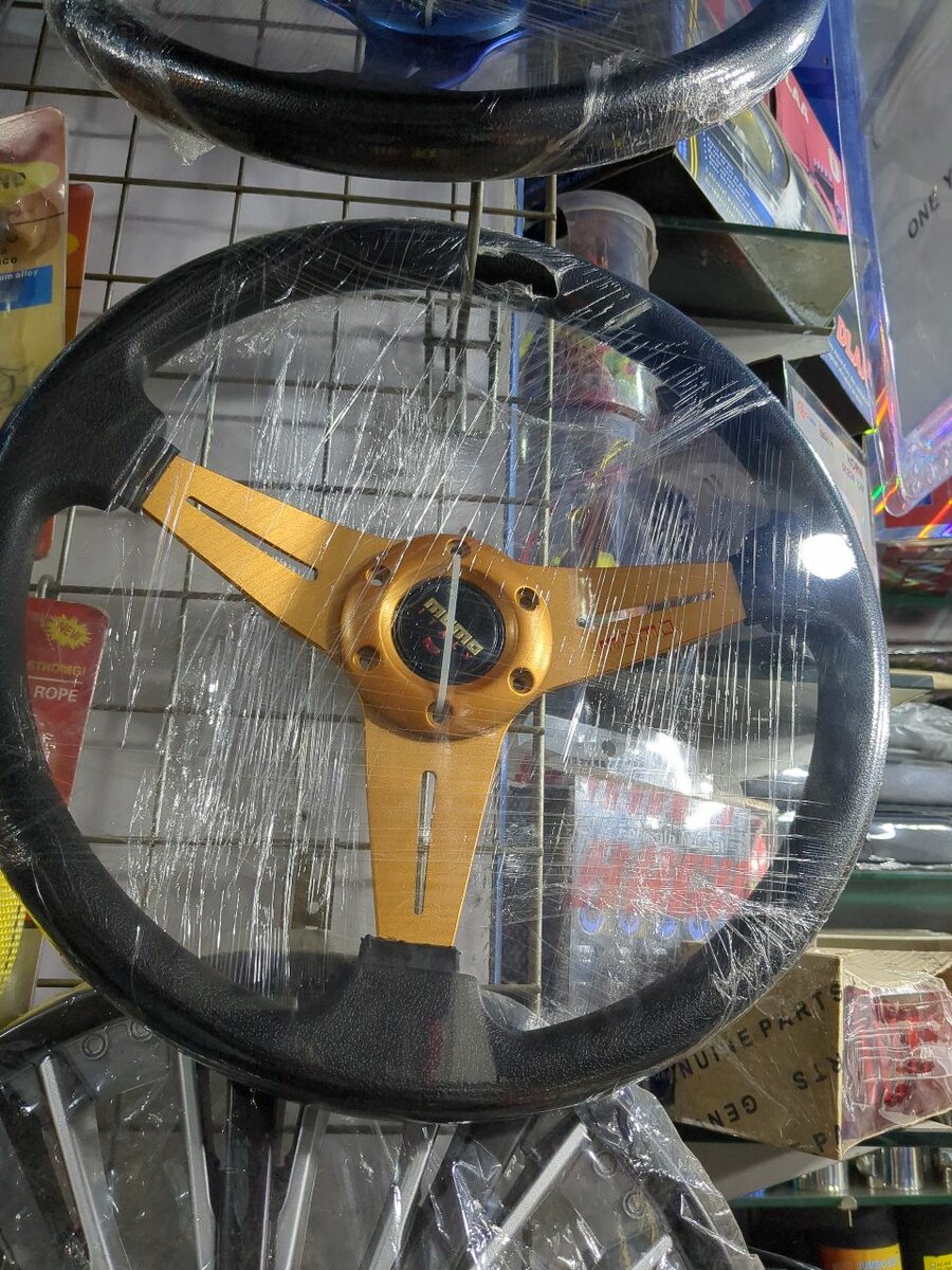 Universal Straining Weel