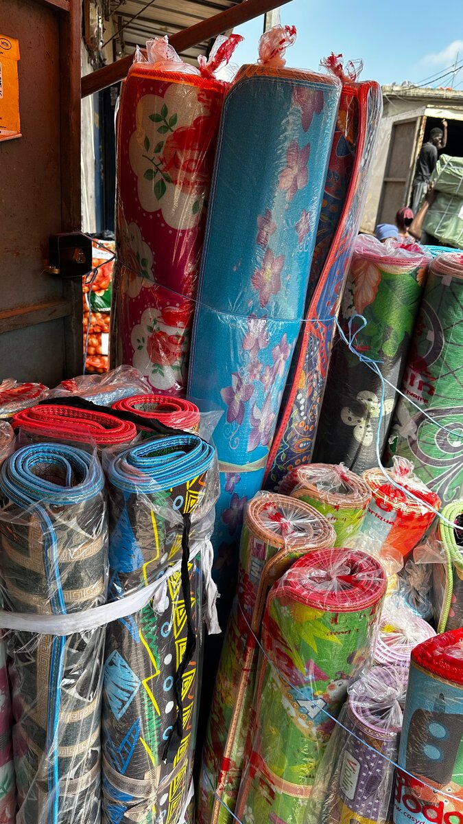 Tapis colorés en vinyle