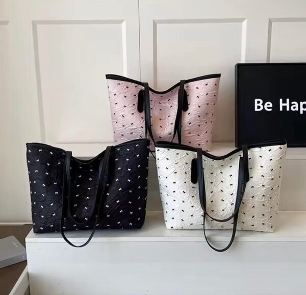 Grand sac fourre-tout élégant