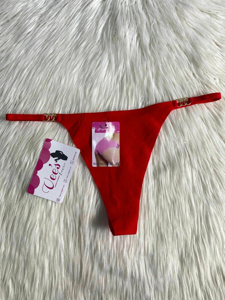 Strings et culottes pour femmes