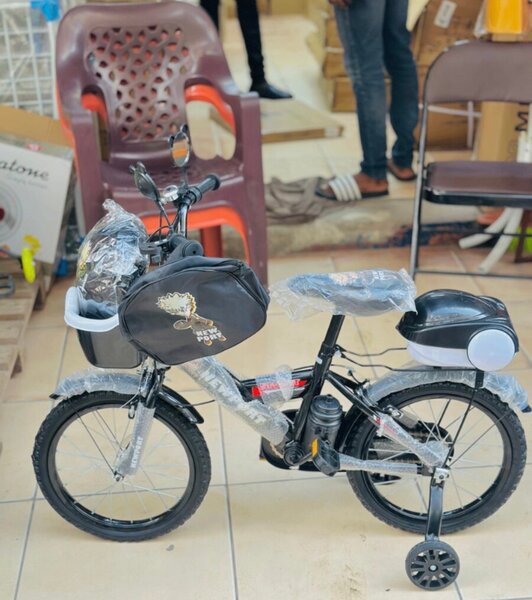 Vélo Enfant avec Stabilisateurs