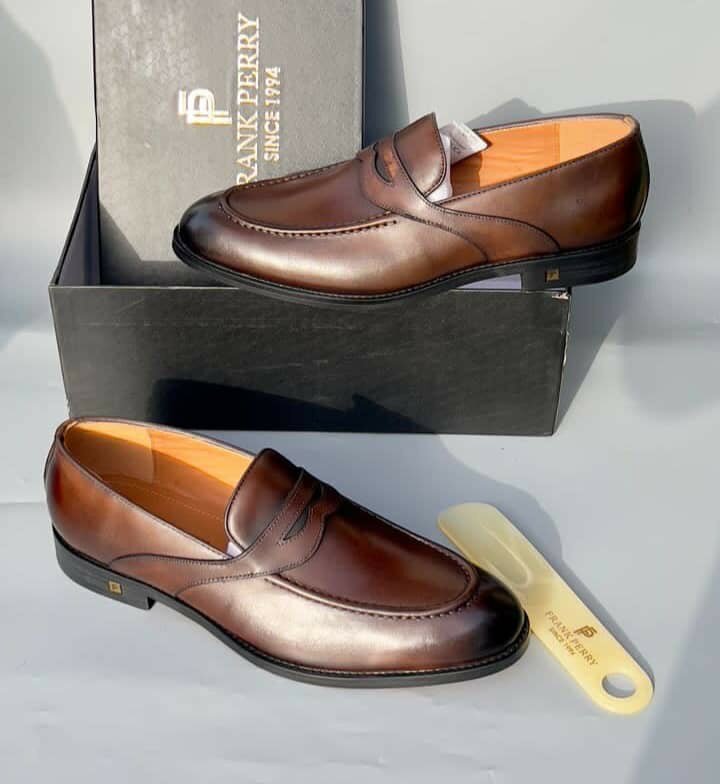 FRANK PERRY EXECUTIVE