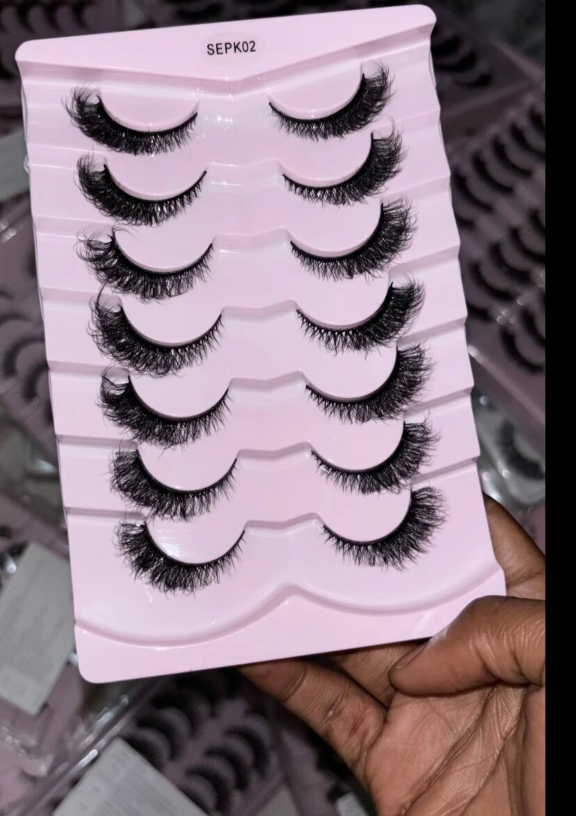 Faux Cils Volumineux