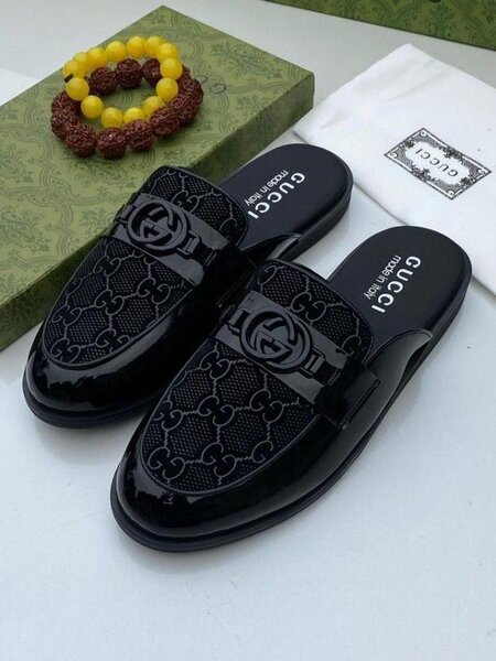 Mules luxueuses noires