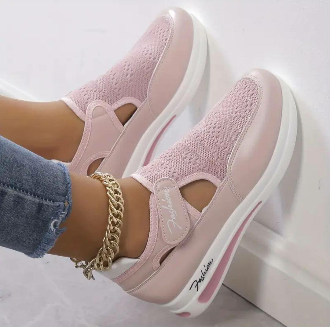 Ladies sneakers