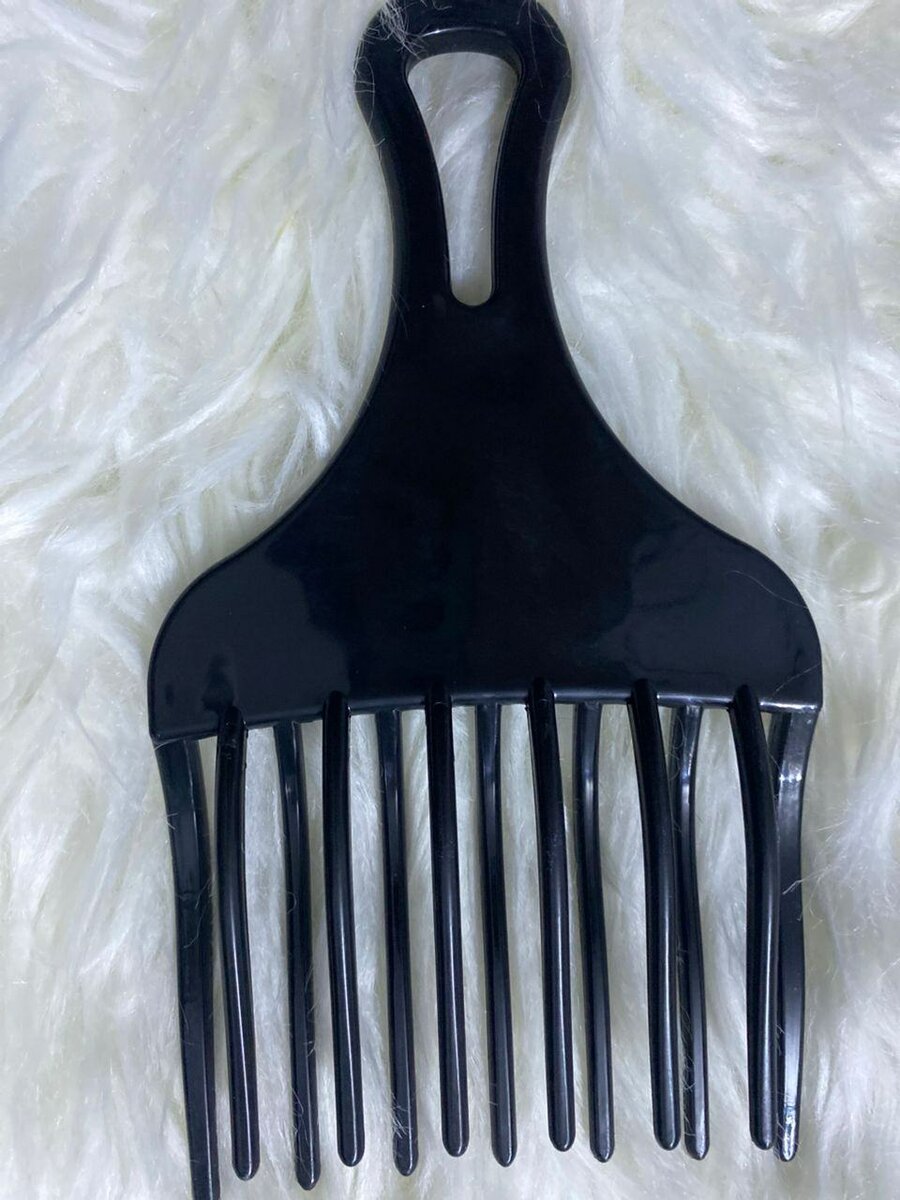 Peigne Afro en Plastique Noir
