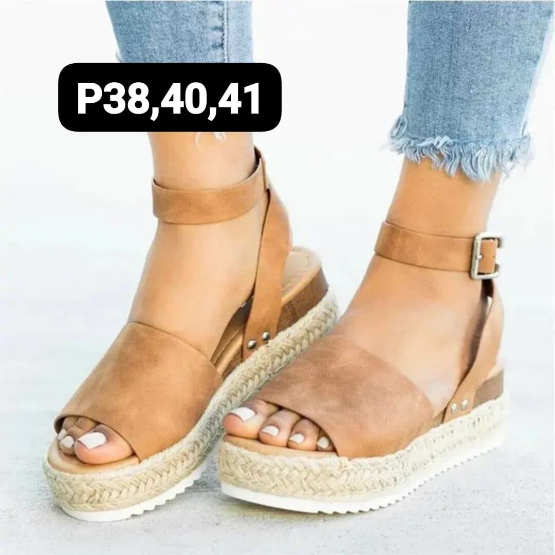 Sandales compensées élégantes