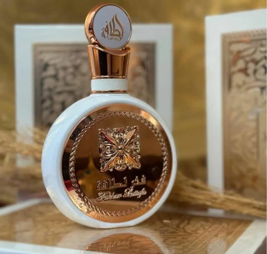 *FAKHAR LATTAFA BLANC (MIXTE)* *100ml*