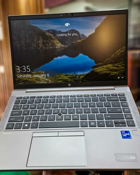 HP ZBOOK FIREFLY 14 G8