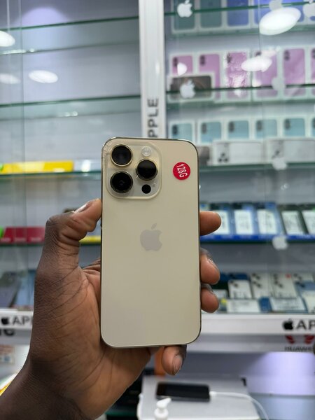 14 pro 128Go tout passe