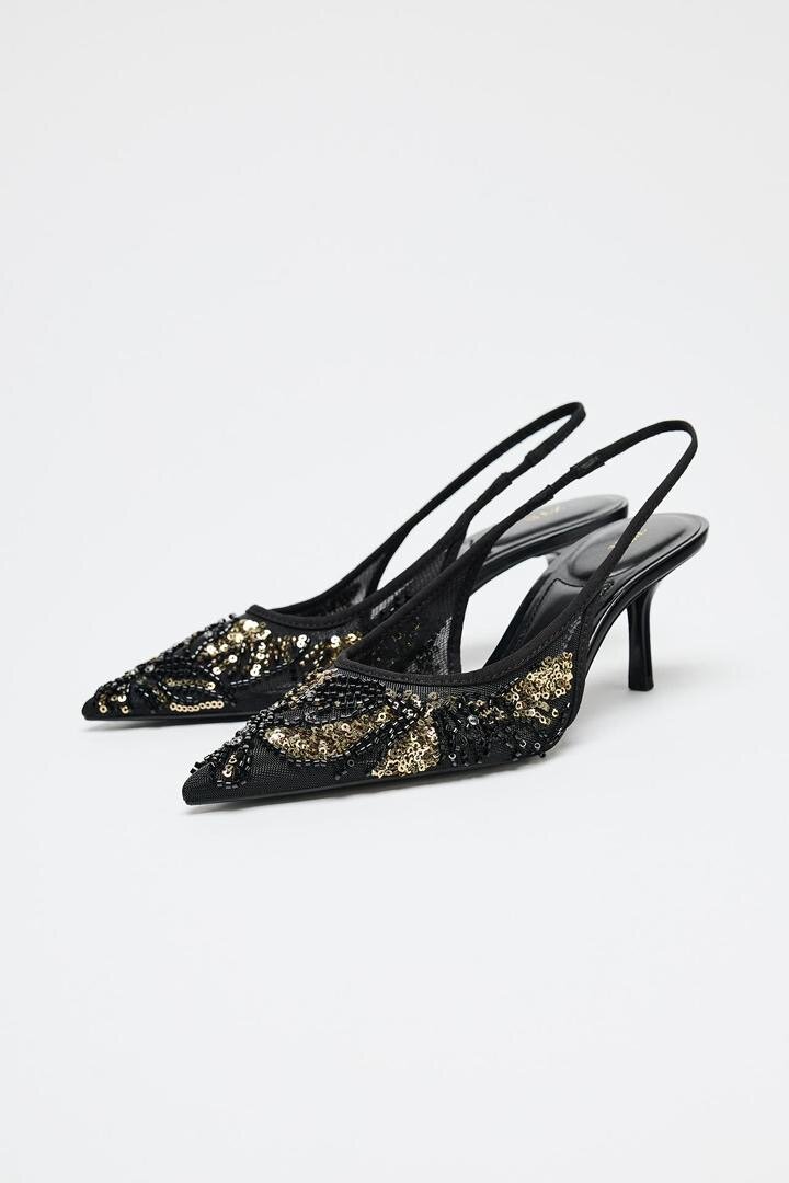 Escarpins à Brides Élégants