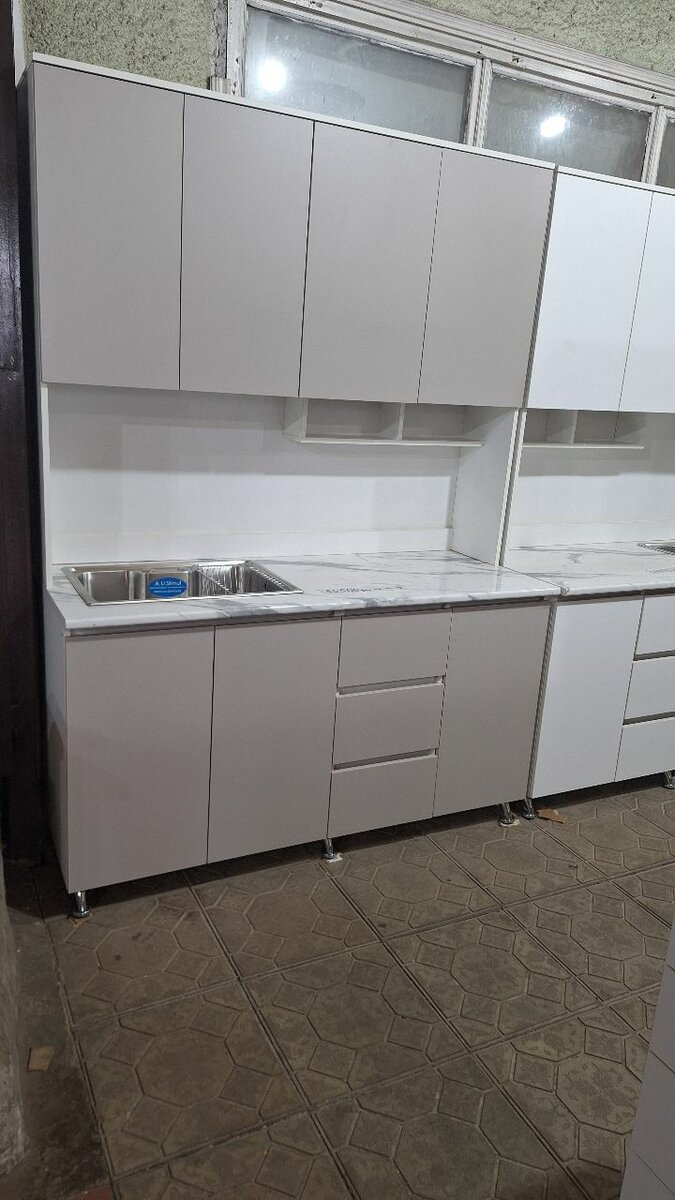 Кухня размер ширина 1,50х2,10 высота