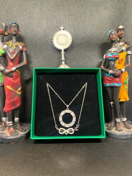 Circle Pendant Necklace with Crystal Details