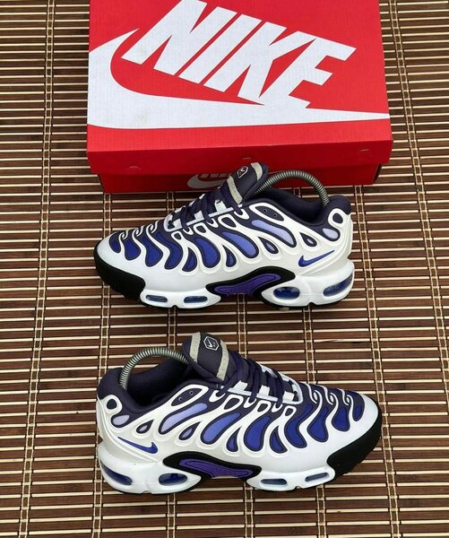 NIKE AIRMAX CLASSIC
