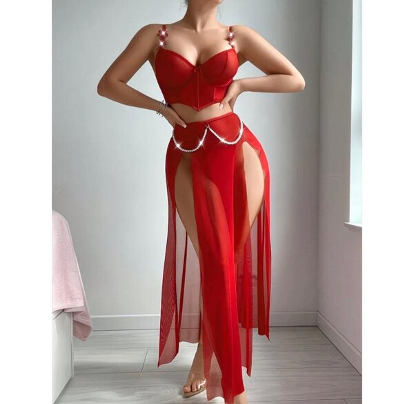 Ensemble de lingerie rouge