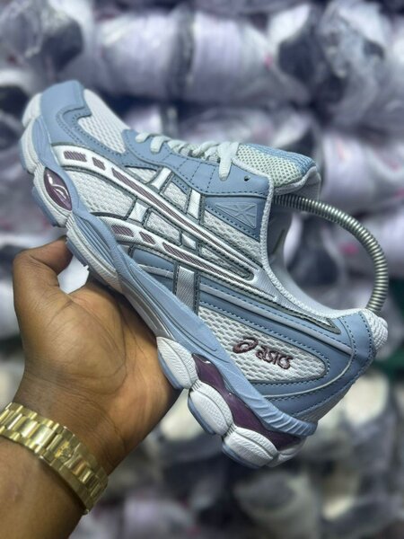 Chaussures de course Asics