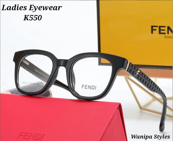 Black women's glasses Fendi 