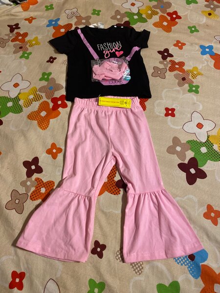 Ensemble vêtements enfants