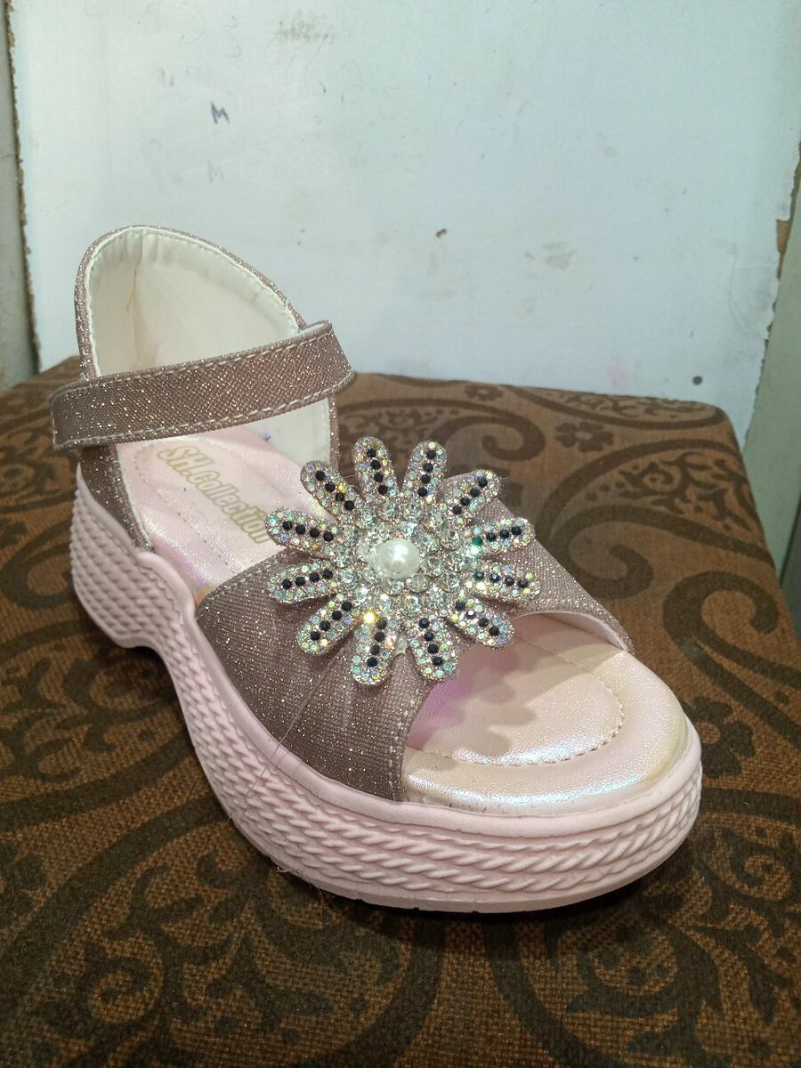 Sandle