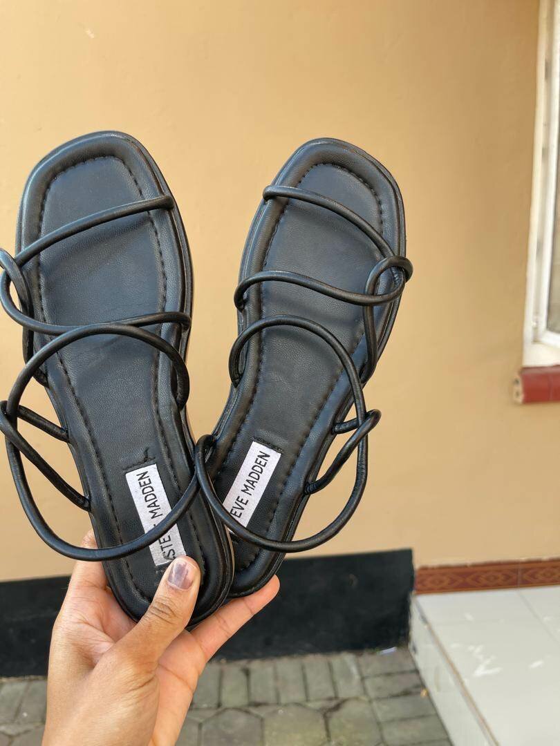 Thrift slipers,new shoes