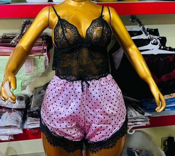 Ensemble lingerie dentelle
