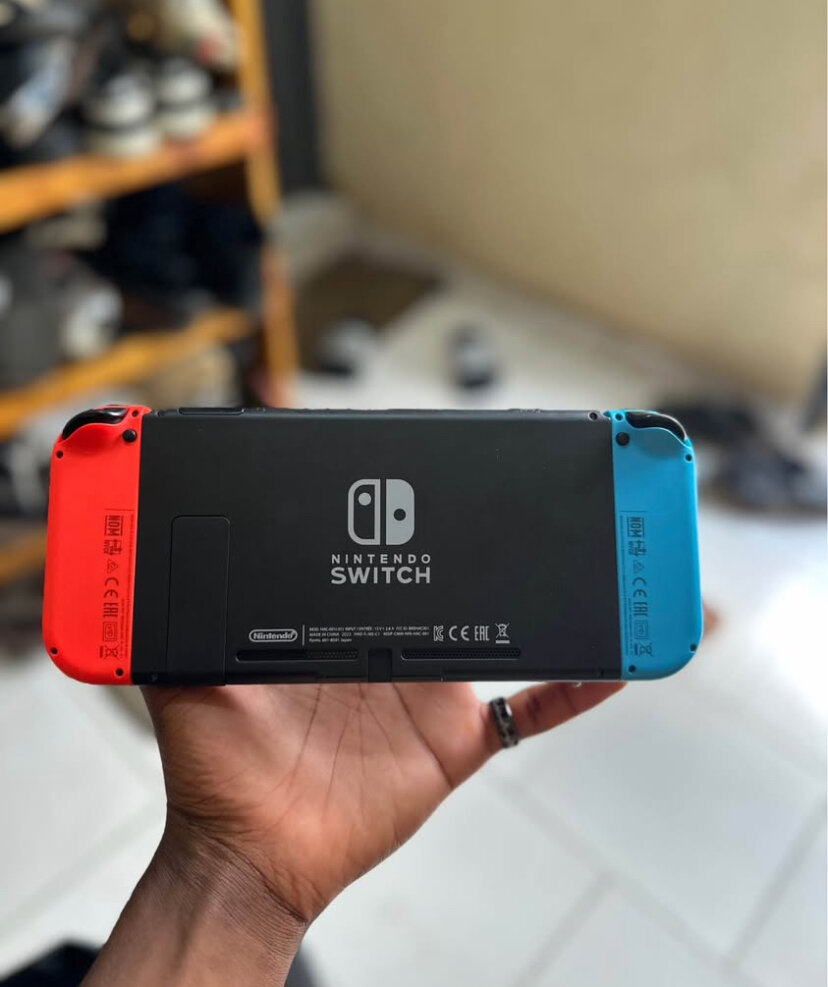 Nintendo Switch avec Joy-Con