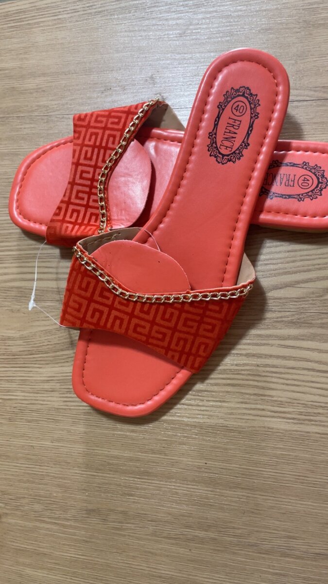 Sandales élégantes rouges