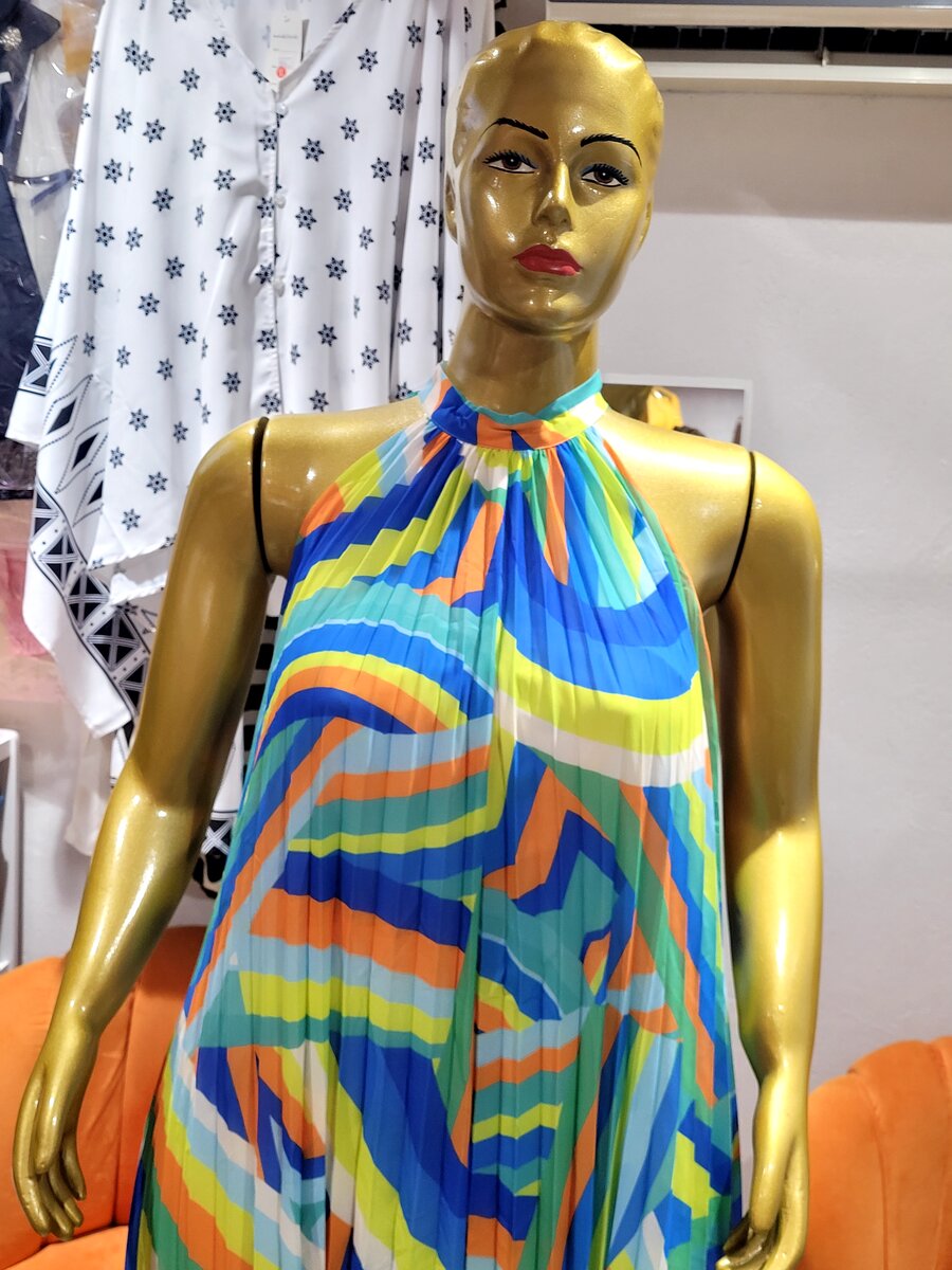 Robe longue plissée colorée