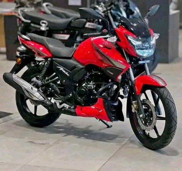 Scooter moderne rouge