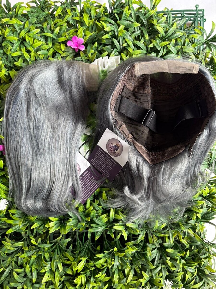 Perruque Synthétique Grise