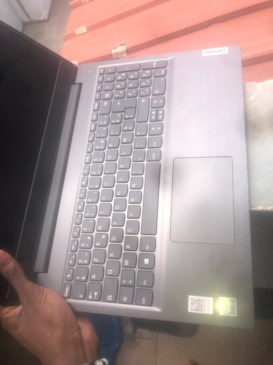 Ordinateur Portable Lenovo i3