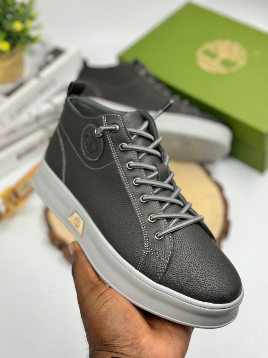 TIMBERLAND GREY