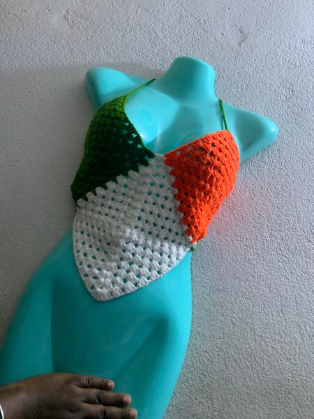 Top bikini crochet tricolore