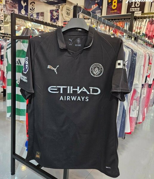 Maillot de football noir Puma