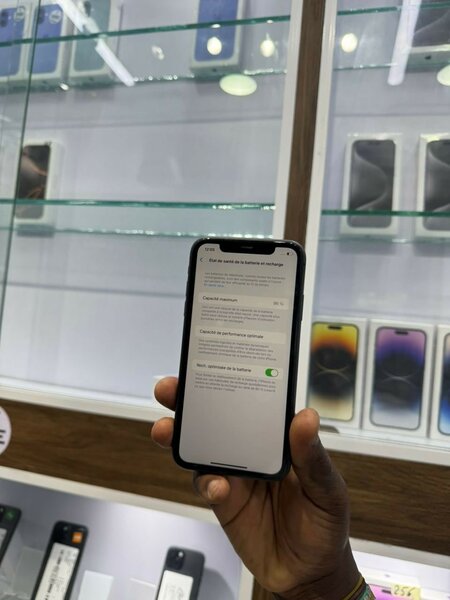 iPhone 11
