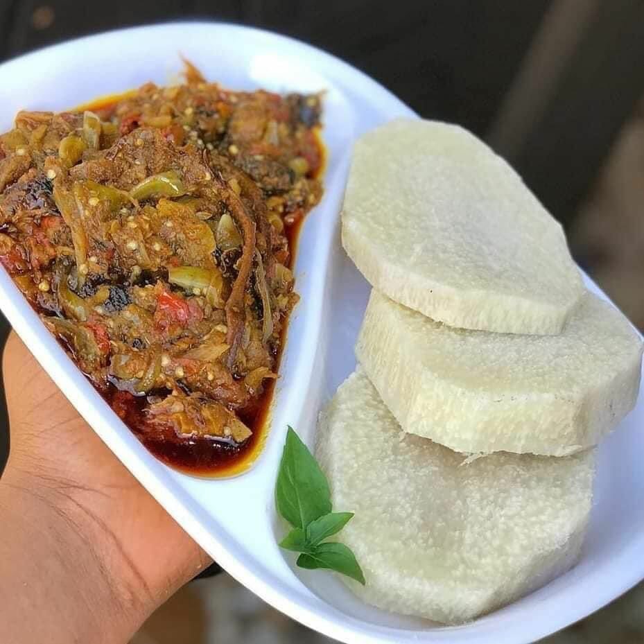 Igname bouillie pâte épicé