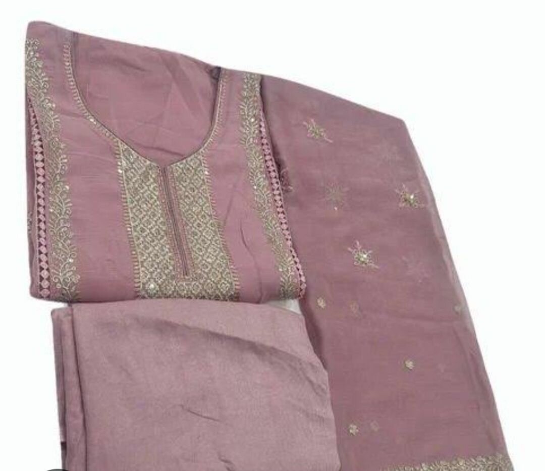 Ladies suit