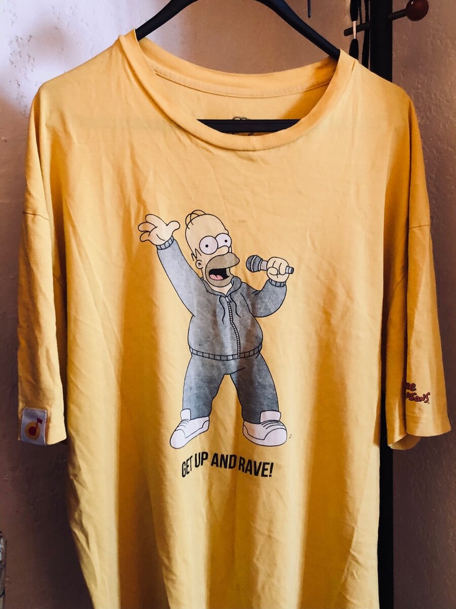 футболка с Гомером Симпсоном