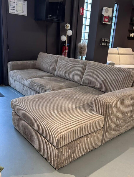 Canapé en velours côtelé