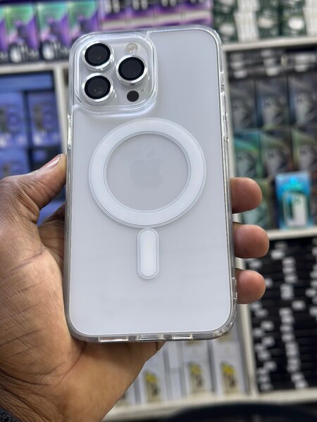 Coque MagSafe iPhone 14 Pro